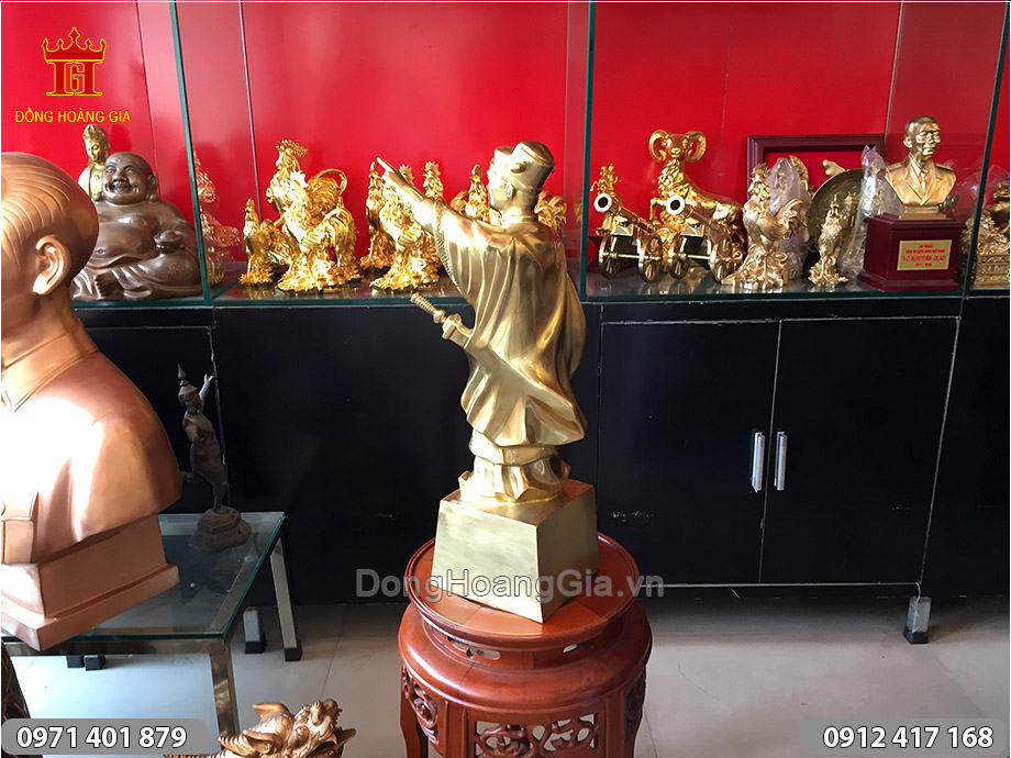 tượng đồng lý thường kiệt